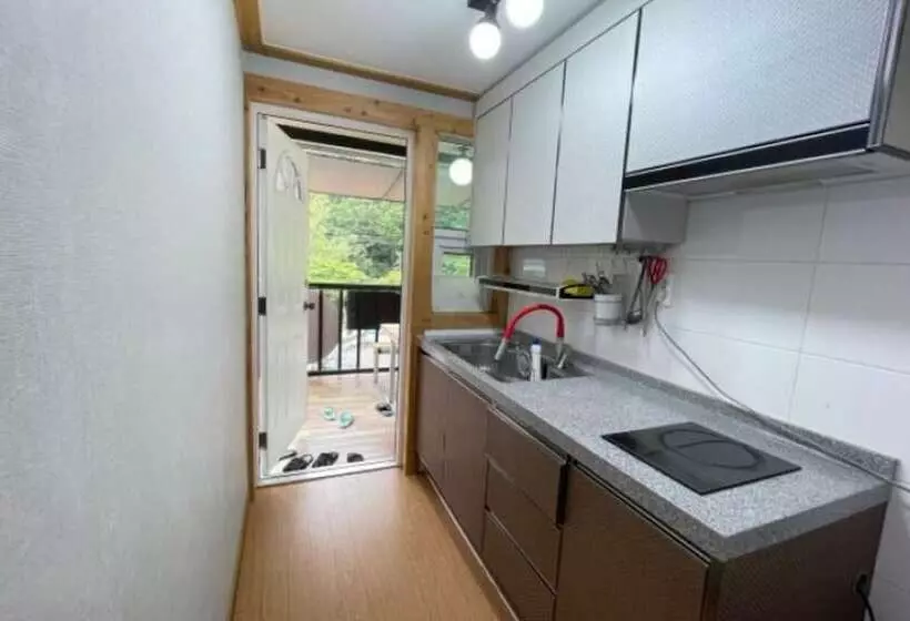 Jecheon Wolsong Garden Pension