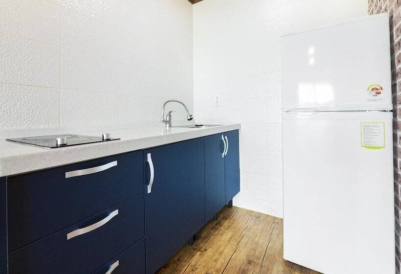 Jeju Seowoobong Pension