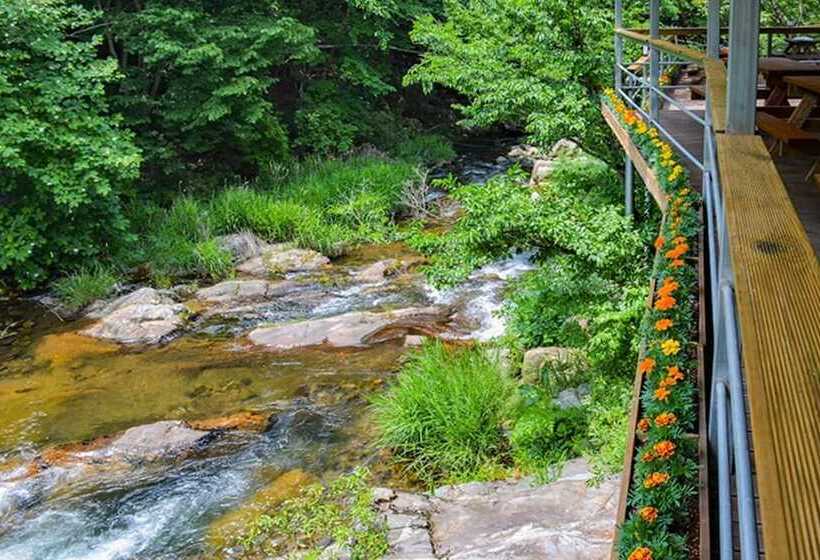 Jinan Demisem Pension