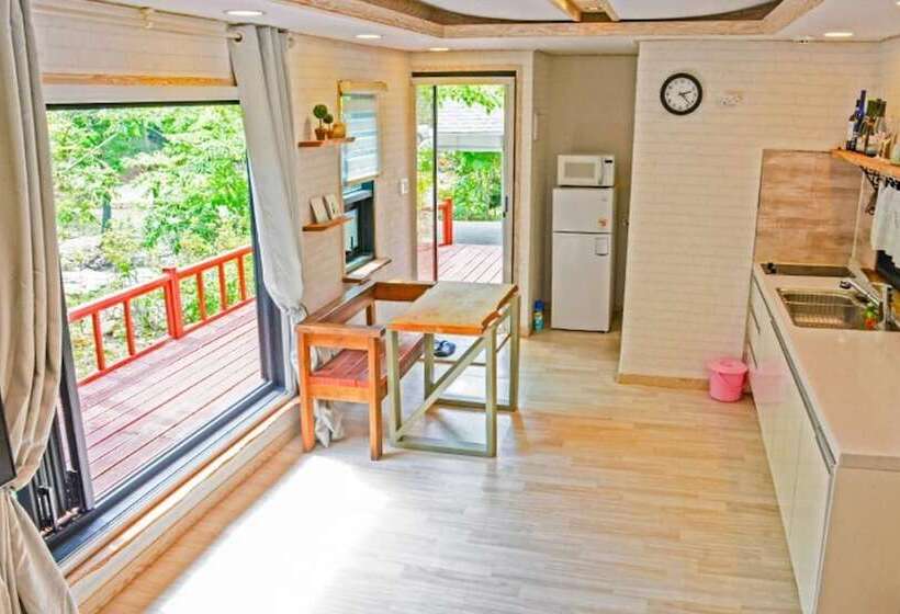 Jinan Demisem Pension