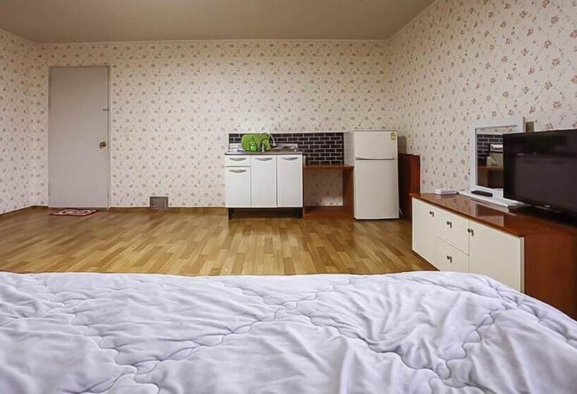 Muju Gwibinsanjang Pension