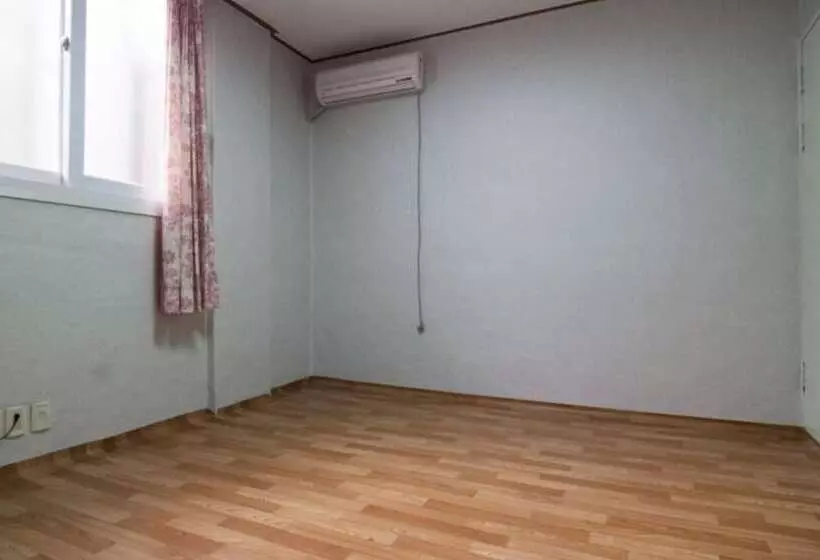 Muju Gwibinsanjang Pension