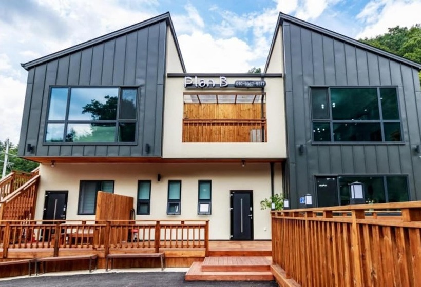 Pensão Chuncheon  Plan B Pool Villa