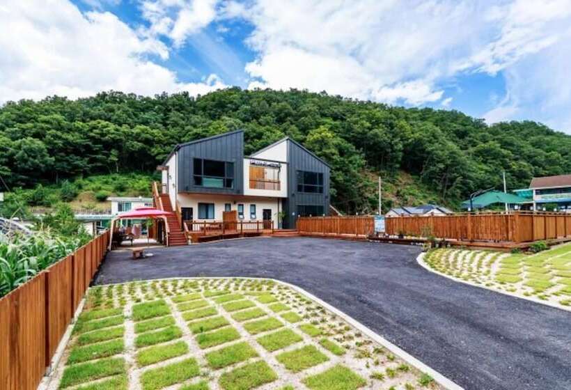Pensão Chuncheon  Plan B Pool Villa