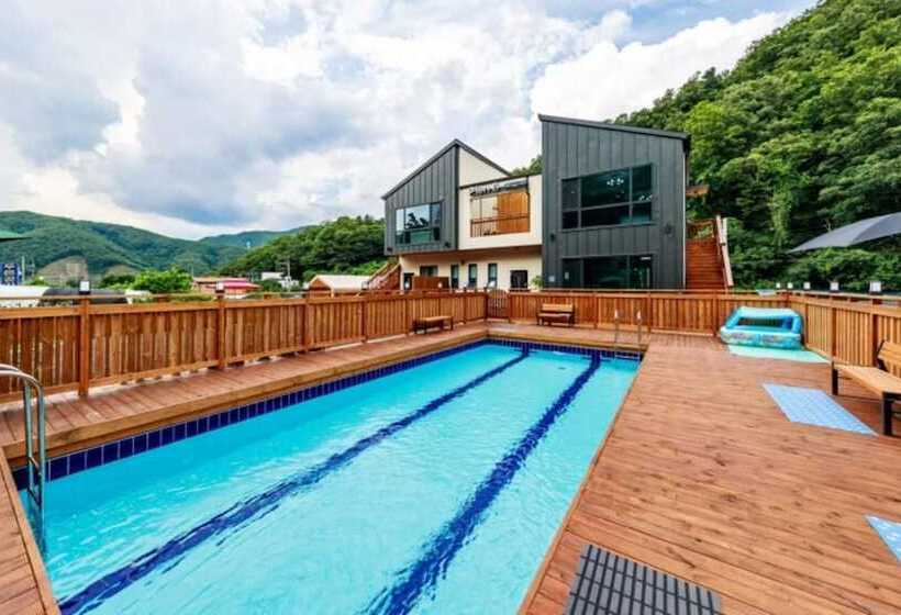 Pensão Chuncheon  Plan B Pool Villa