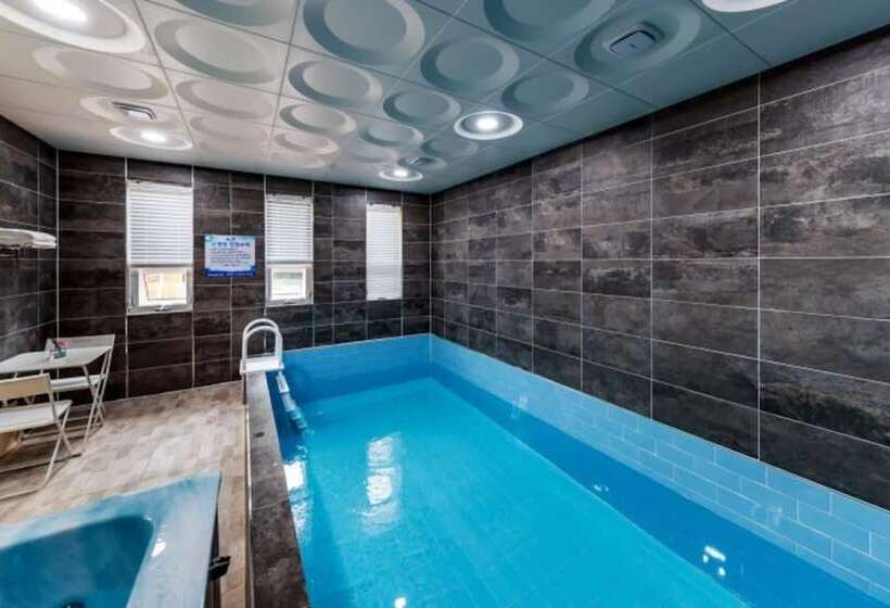 Pensão Chuncheon  Plan B Pool Villa