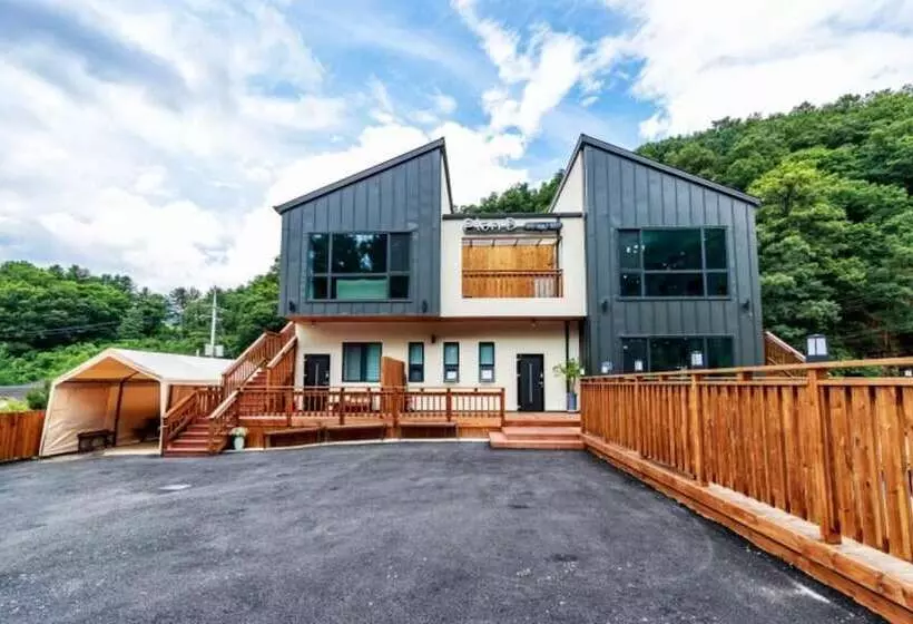 Majatalo Chuncheon  Plan B Pool Villa