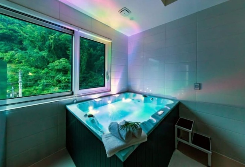 Pensão Chuncheon  Plan B Pool Villa