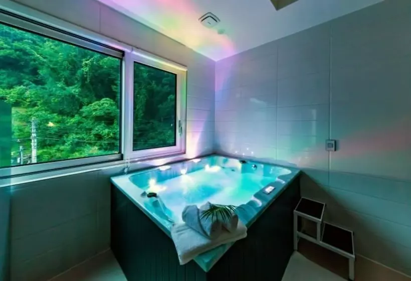 Majatalo Chuncheon  Plan B Pool Villa