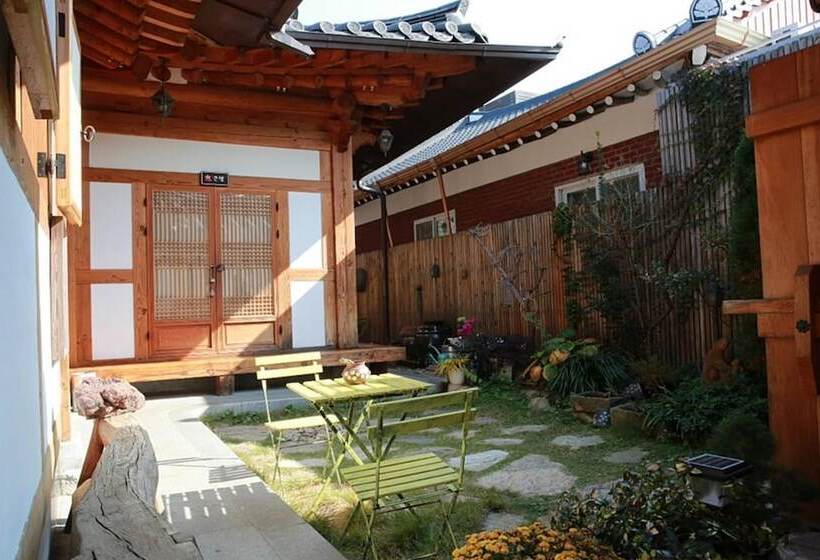 Pensione Jeonju Constellation Hanok Stay