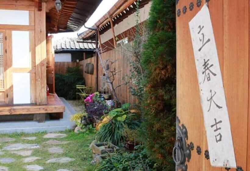 Pensione Jeonju Constellation Hanok Stay