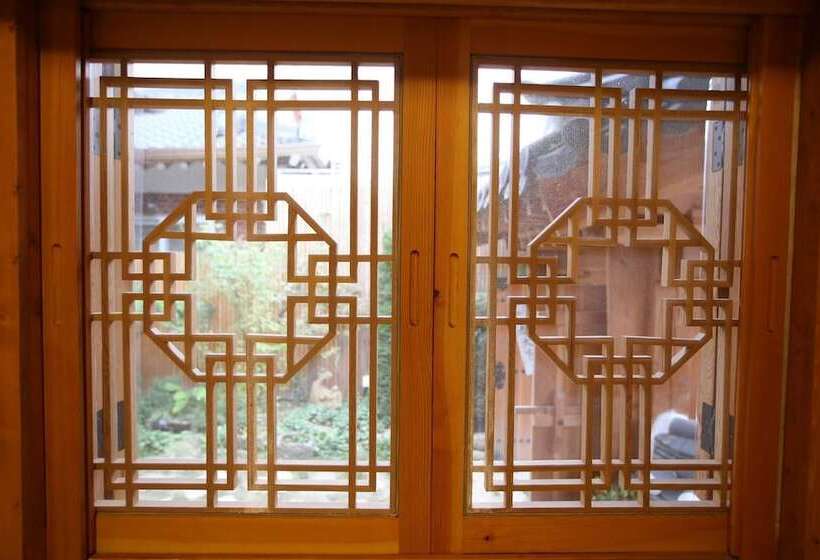 Pensione Jeonju Constellation Hanok Stay