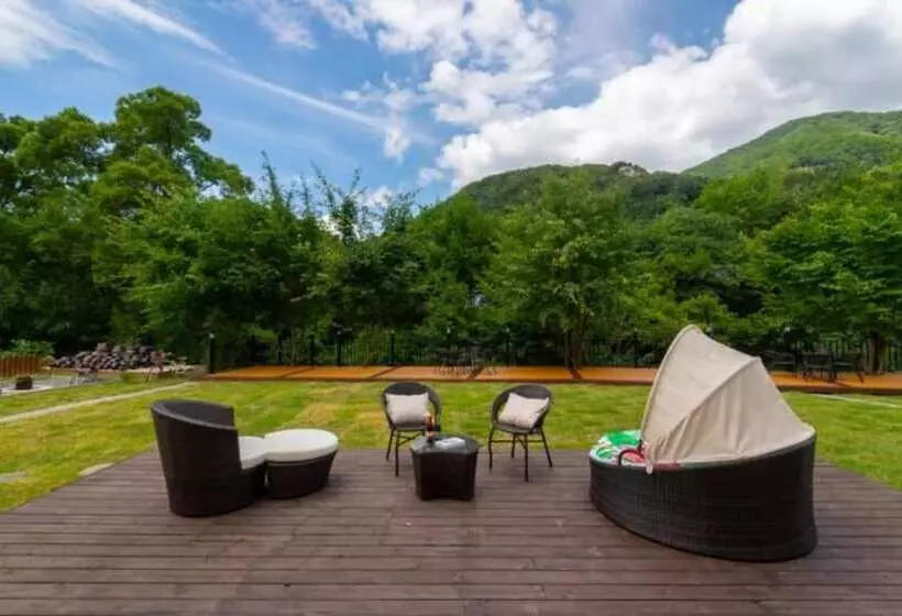 Majatalo Yangpyeong Pool Villa Manoa