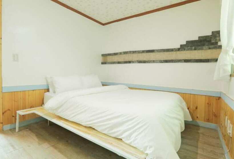 Pocheon Vincent House Pension