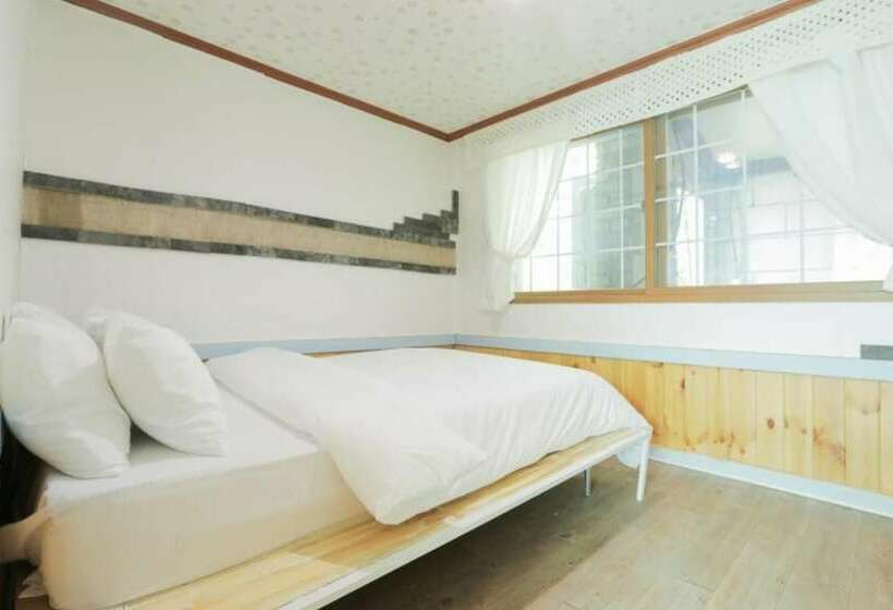 Pocheon Vincent House Pension