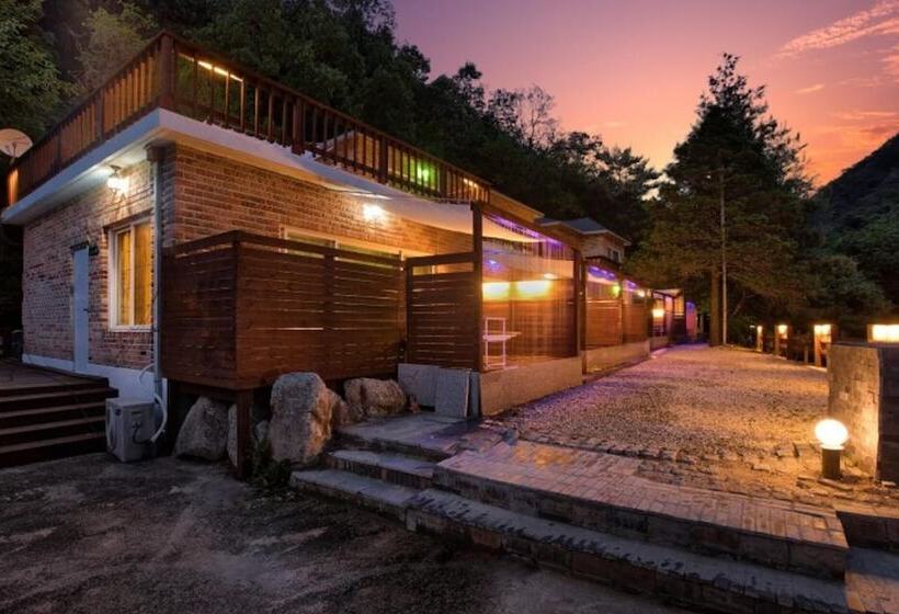 Pocheon Vincent House Pension