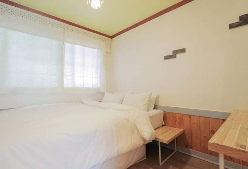 Pocheon Vincent House Pension