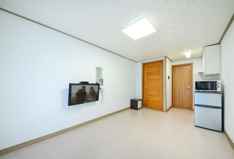 Samcheok Healingcamp Pension