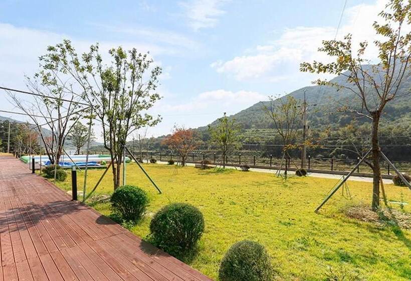 Sancheong Gang Sarang Pension