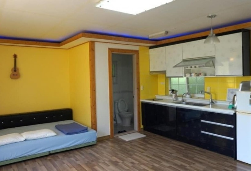 Taean Bada Soop Pension