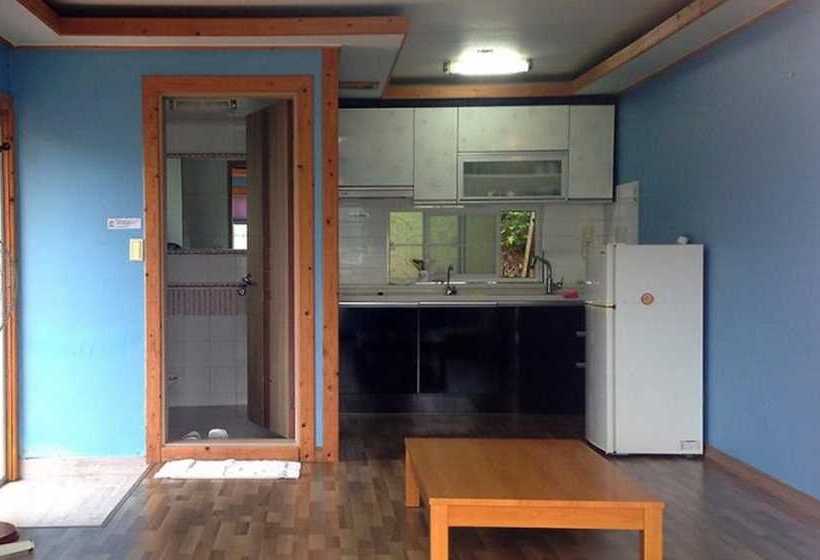 Taean Bada Soop Pension