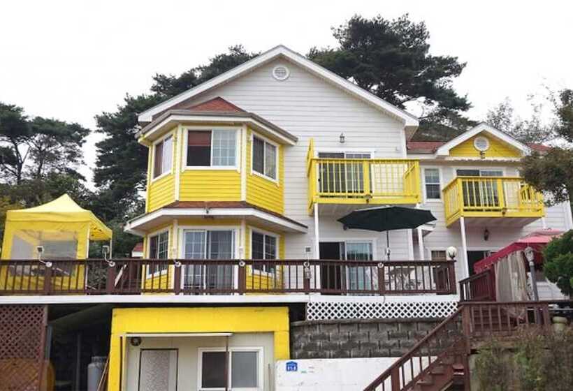 Taean Bada Soop Pension