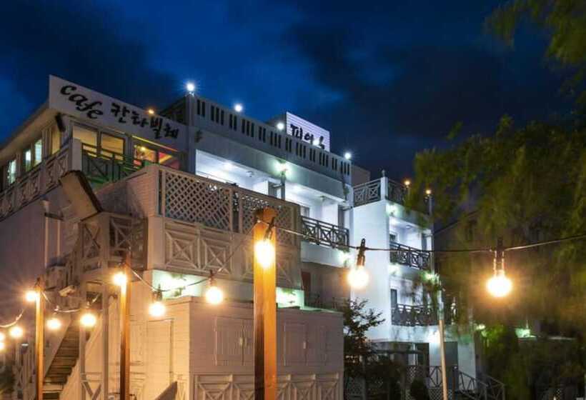 Taean Piano Spa Pension