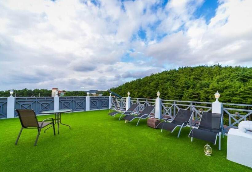 Taean Piano Spa Pension