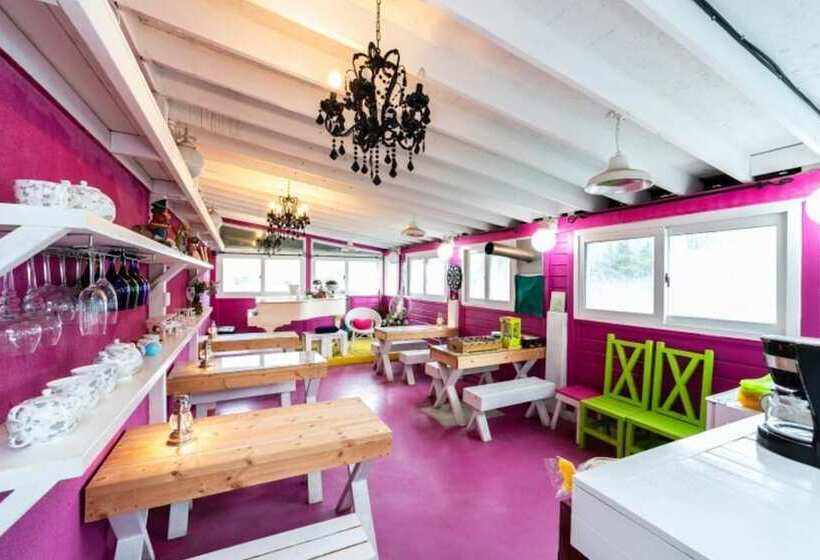 Taean Piano Spa Pension