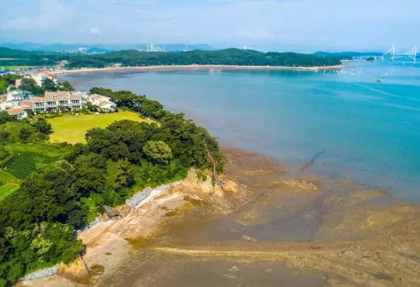 Taean Seapoem Pension