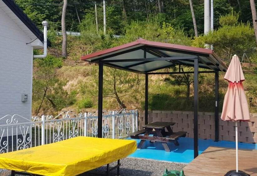 Taean Solbat Pension