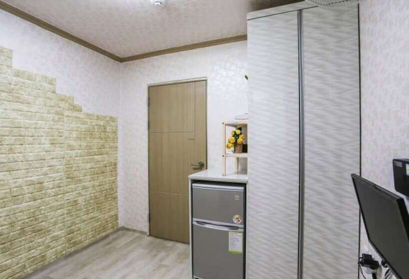 Uljin Haetteuneunjip Pension