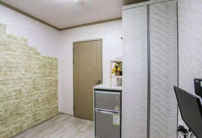 Uljin Haetteuneunjip Pension