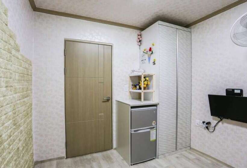 Uljin Haetteuneunjip Pension