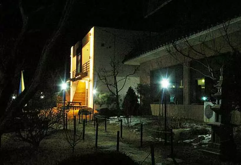Yangpyeong Hayandohwaji Pension