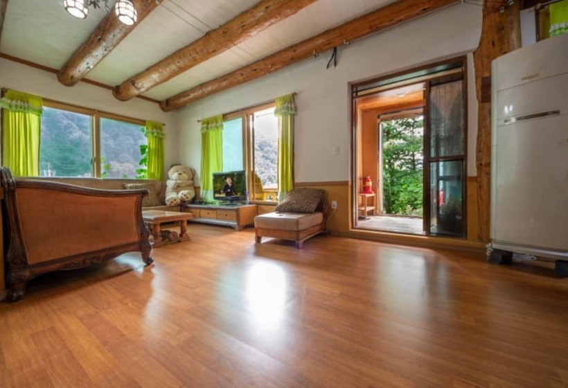 Yangpyeong Live Healing Pension