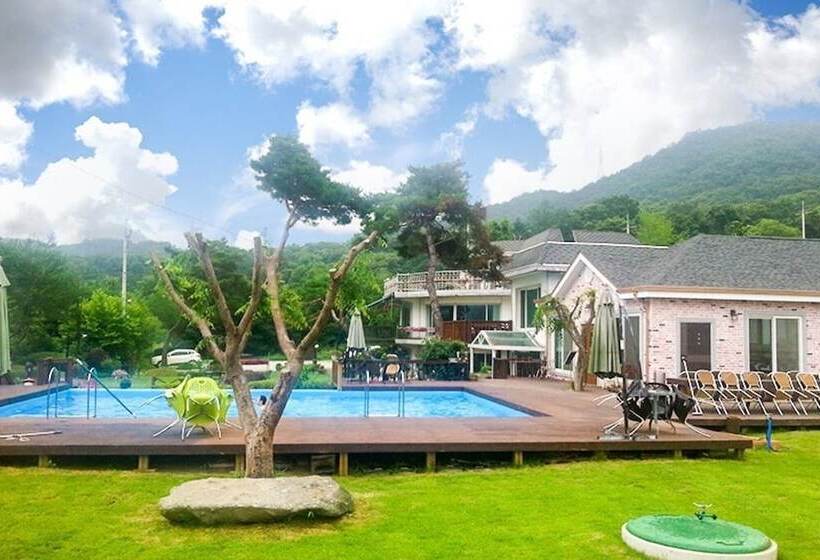 Yangpyeong Pension Sol