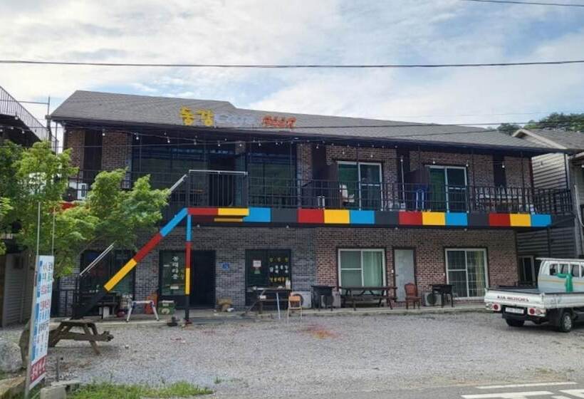 Yeongwol Donggang Close Pension