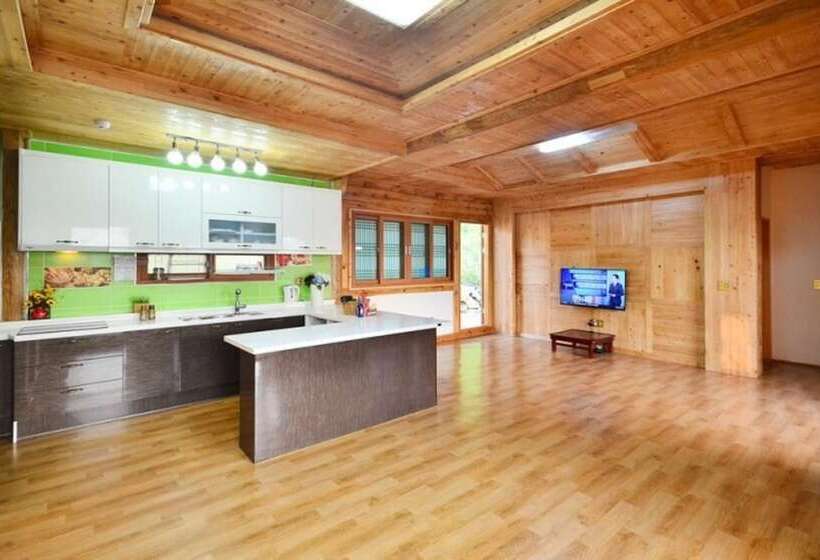 Yeosu Haneulchae Hanok Pension