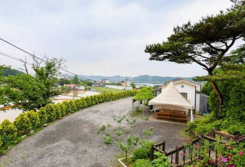 Yongin Byeolbaragi Pension