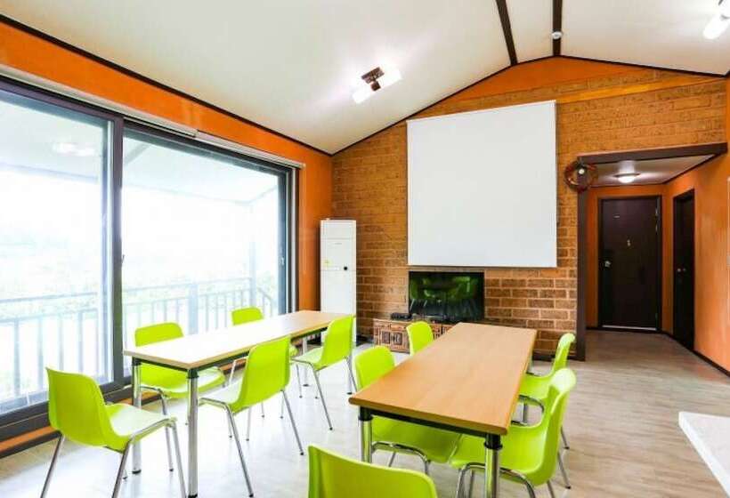 Yongin Byeolbaragi Pension