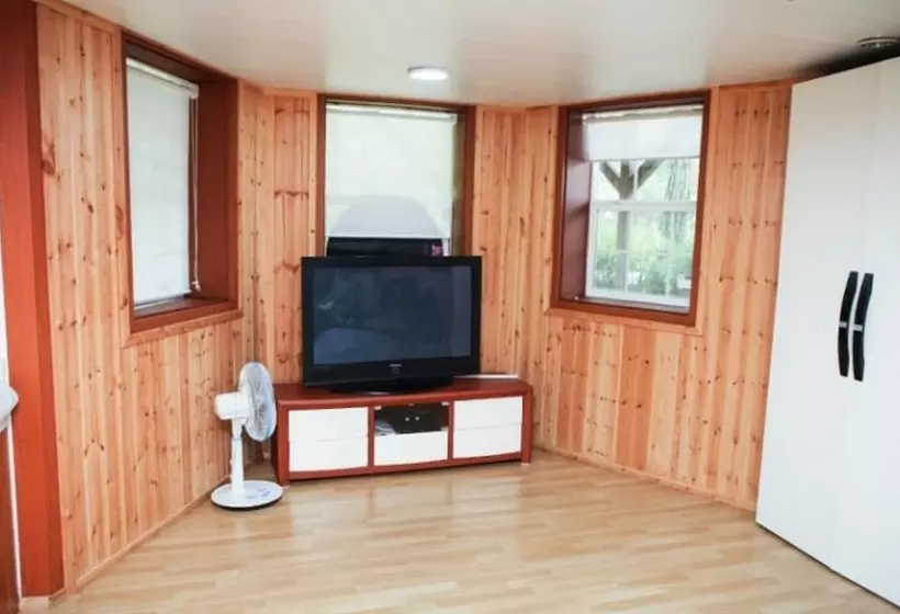 Youngwol Sky Pension Camping