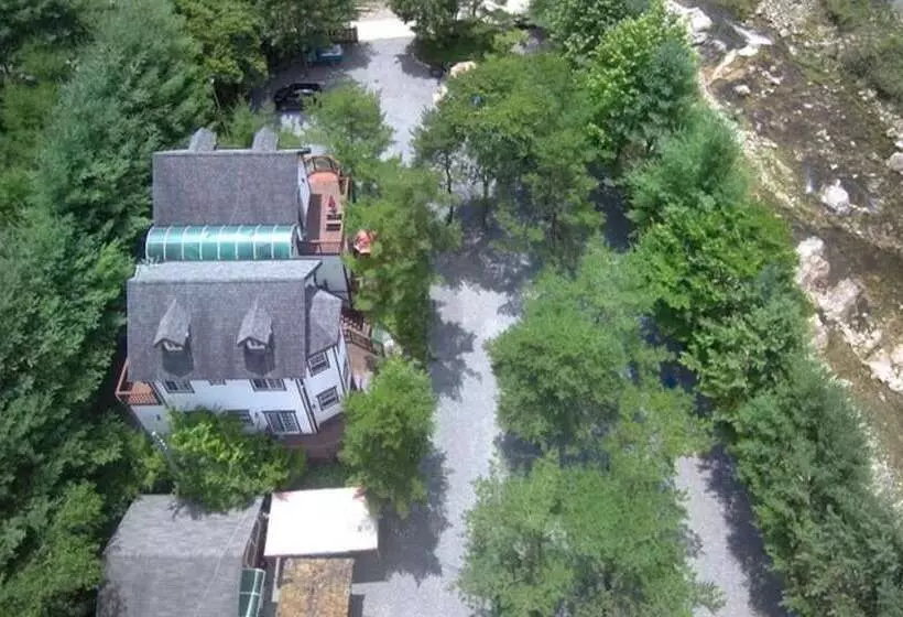 Youngwol Sky Pension Camping