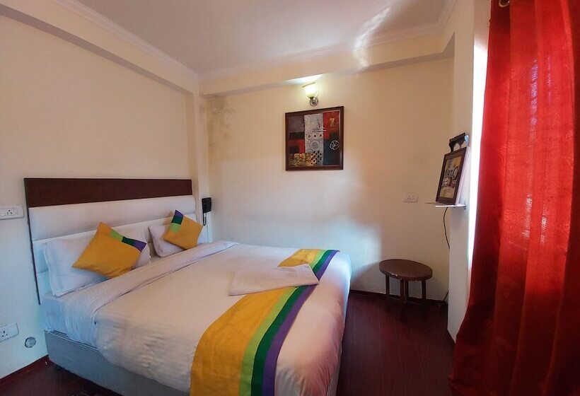 هتل Goroomgo Cottage Orchid Nainital