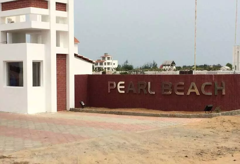 Hotelli Pearl Beach Pool Villa