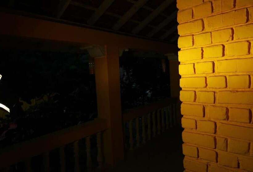 Hotel Royal House And Park