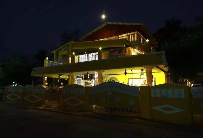 Hotelli Royal House And Park