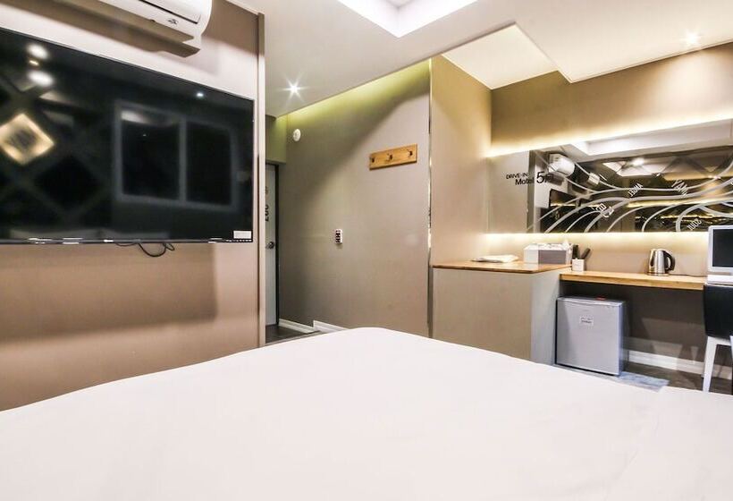 モーテル Cheongdo Boutique Hotel Owol