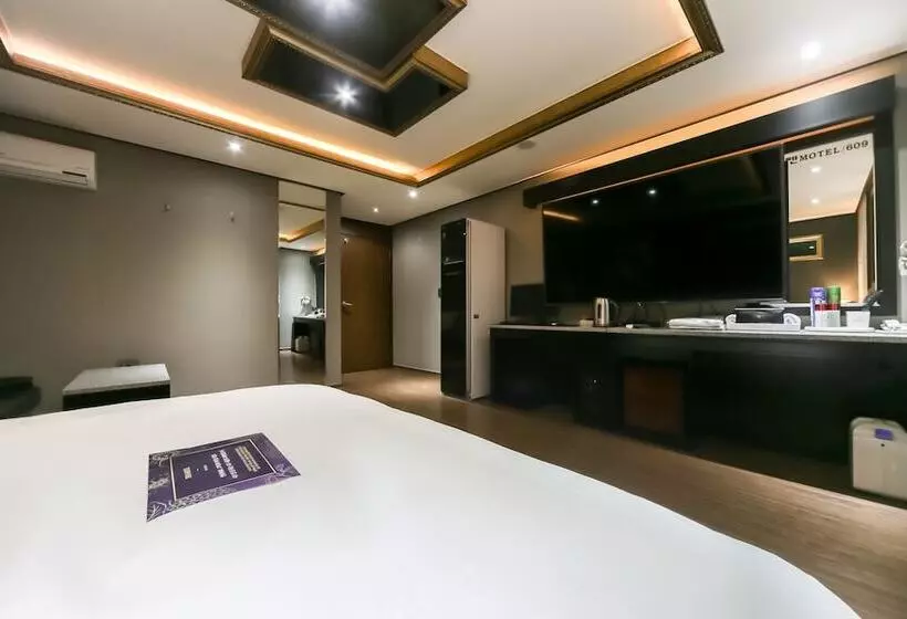 Motelli Chilgok Weagwan Ten