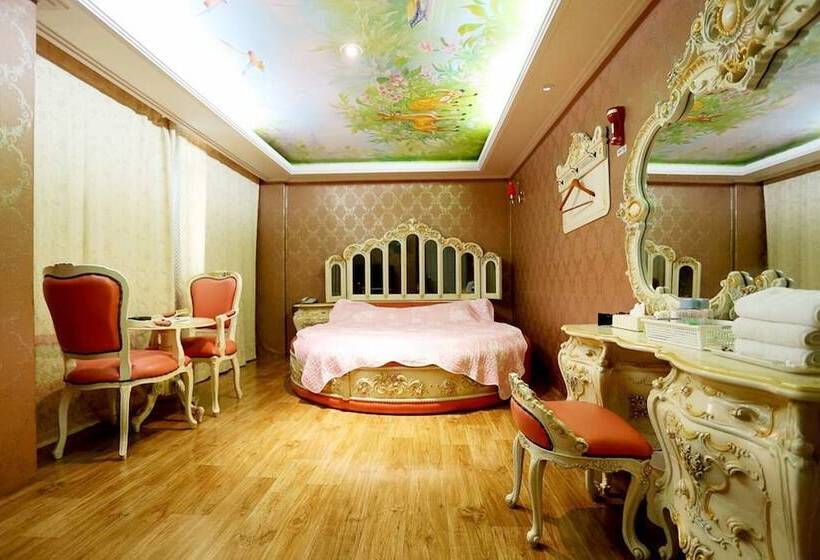 Motel Chungju Well Park